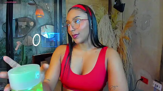 Victoria Gonzalez online show from April 2026 11:39:01 AM