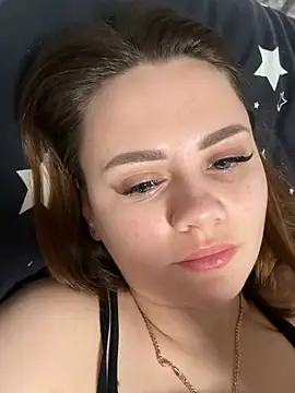 EliasynWoiues online show from March 2026 07:18:01 PM