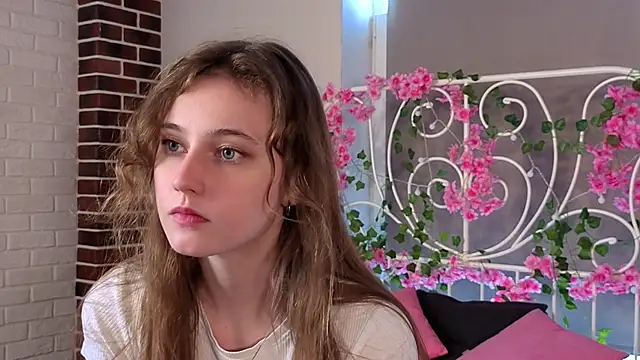 RubieHeiser online show from April 2026 09:44:01 AM