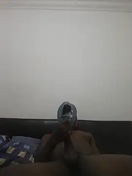 luthando420 online show from March 2026 04:15:01 AM