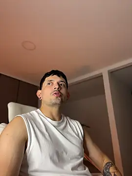 TroyeSavage online show from April 2026 10:44:02 AM