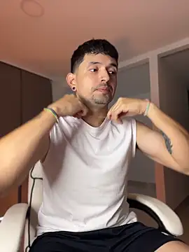 TroyeSavage online show from April 2026 11:22:02 AM