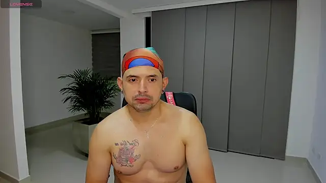 TroyeSavage online show from March 2026 12:37:02 AM