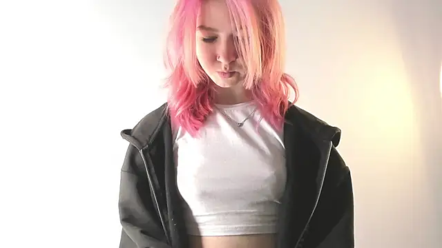 August female online show from April 2026 10:22:02 AM