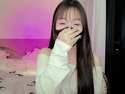 HeooPeppa online show from April 2026 08:37:02 PM