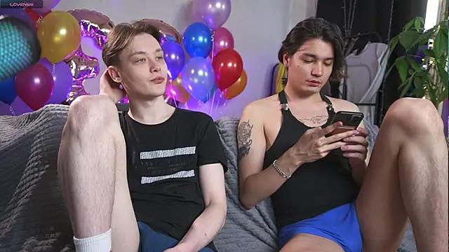 Snapshot of Badtwinkboys chatting on March 2026 01:38:01 PM Badtwinkboys online show from March 2026 01:38:01 PM