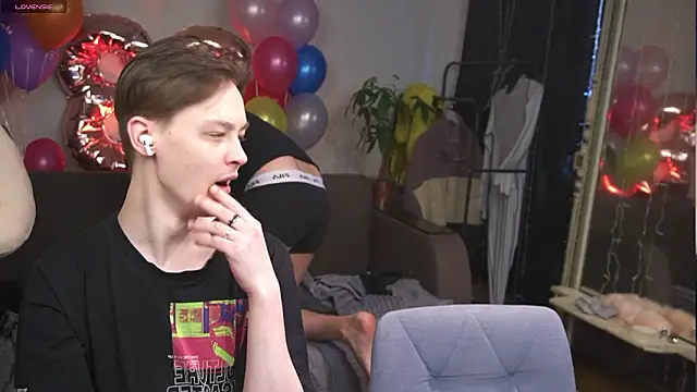 Snapshot of Badtwinkboys chatting on March 2026 07:15:02 AM Badtwinkboys online show from March 2026 07:15:02 AM
