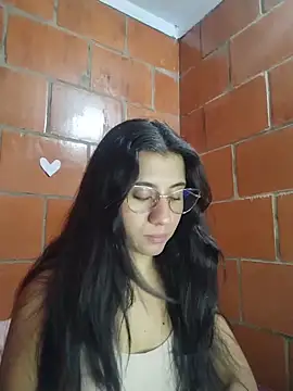 Amanda x1 online show from May 2026 07:28:02 PM