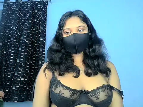 KASHISH SINGH  online show from June 2026 06:18:02 PM