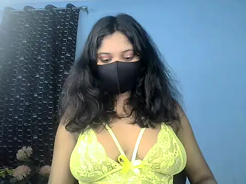 KASHISH SINGH  online show from May 2026 01:33:02 PM