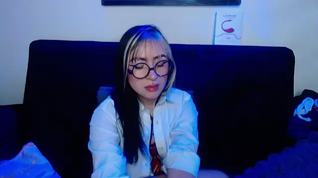 melodygirl2   online show from April 2026 07:44:03 AM