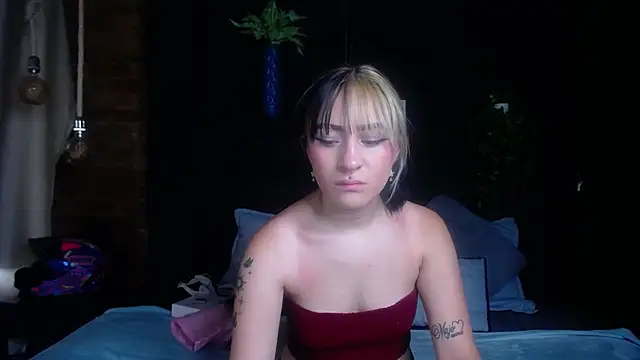 melodygirl2   online show from April 2026 07:53:01 PM