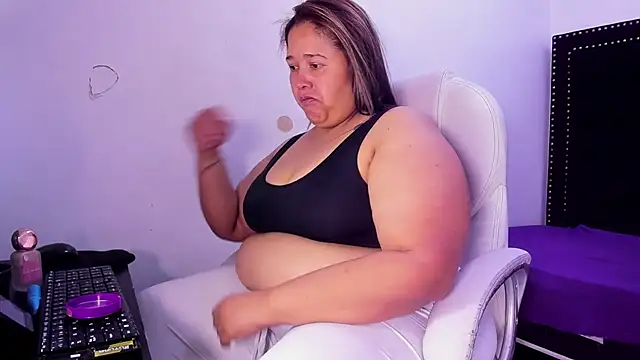 BustyyJuicy Rs online show from May 2026 01:18:02 PM