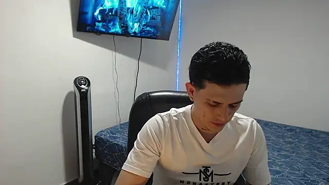 JUAN CAMILOXXX online show from March 2026 02:59:02 AM