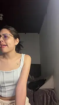 Cloebennet013 online show from June 2026 09:58:01 PM