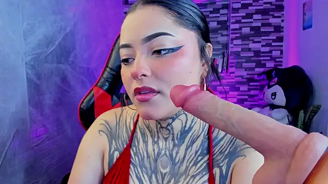 Snapshot of Sophiia_cherry chatting on June 2026 07:58:02 PM Sophiia cherry online show from June 2026 07:58:02 PM