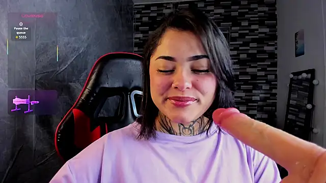 Sophiia cherry online show from March 2026 05:26:02 PM