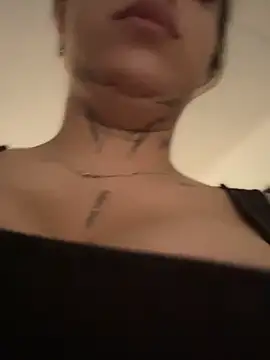 CarolQueen1  online show from April 2026 12:34:01 PM