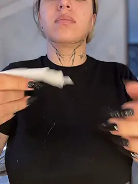 CarolQueen1  online show from March 2026 12:49:02 PM