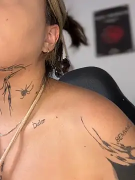 CarolQueen1  online show from March 2026 02:22:01 PM