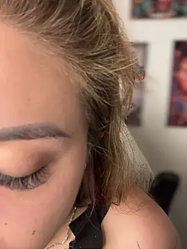 CarolQueen1  online show from April 2026 12:34:01 PM