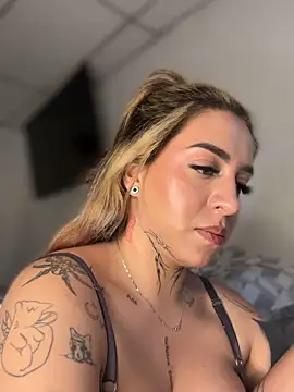 CarolQueen1  online show from April 2026 06:10:01 PM