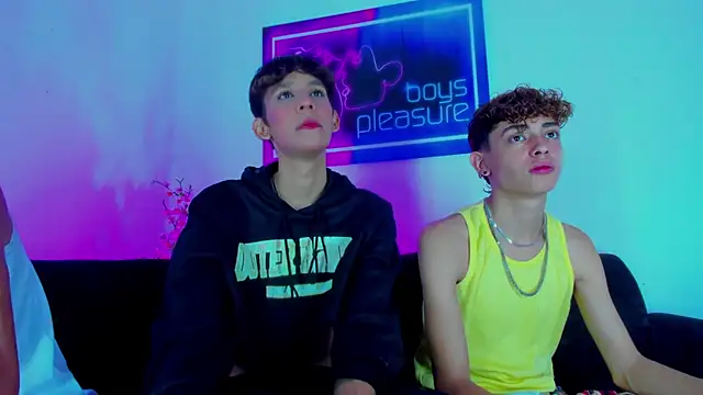 Desire Boys1 online show from March 2026 10:58:01 PM