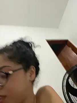 Snapshot of maxxine_jade chatting on May 2026 09:34:01 AM maxxine jade online show from May 2026 09:34:01 AM