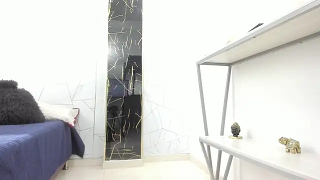 Valentin Lux online show from April 2026 04:03:01 AM