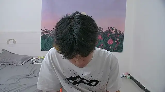 icecream-002 online show from April 2026 11:39:01 AM