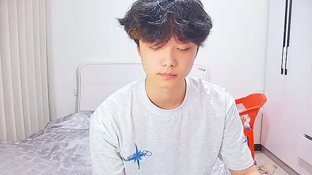icecream-002 online show from June 2026 02:17:02 PM