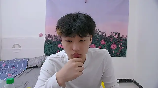 icecream-002 online show from April 2026 12:40:01 PM