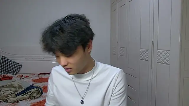 icecream-002 online show from March 2026 11:01:02 AM