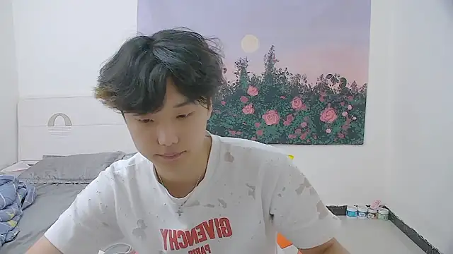 icecream-002 online show from May 2026 12:13:02 PM