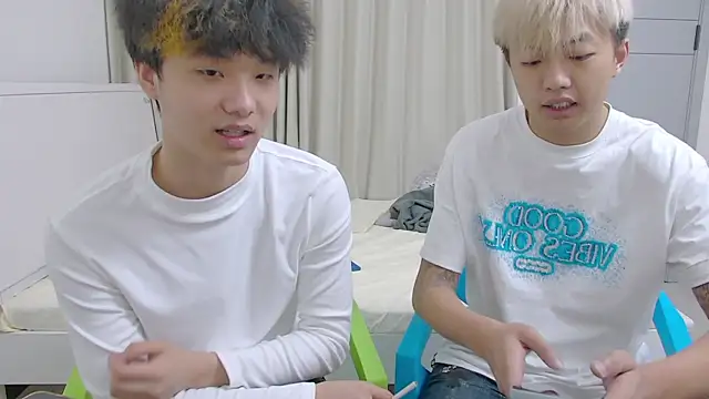 icecream-002 online show from April 2026 12:33:02 PM