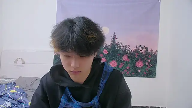 icecream-002 online show from April 2026 11:41:02 PM