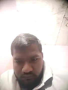 Daddy 883 online show from March 2026 12:47:02 AM