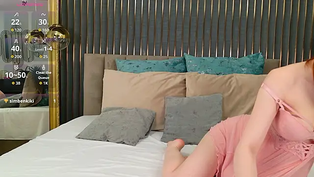 SophieFinn online show from March 2026 08:43:02 PM