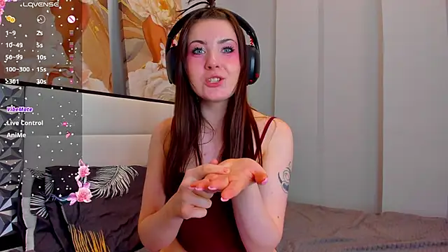 Katy Tiny online show from April 2026 04:32:01 PM