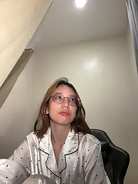 parker pixie online show from April 2026 04:03:01 PM