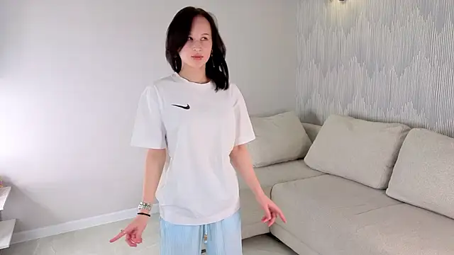 SoLefeld online show from March 2026 02:08:01 AM