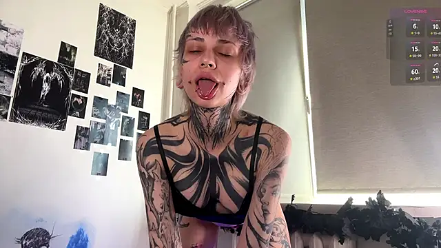 Snapshot of KizzieSherbert chatting on June 2026 11:04:01 AM KizzieSherbert online show from June 2026 11:04:01 AM