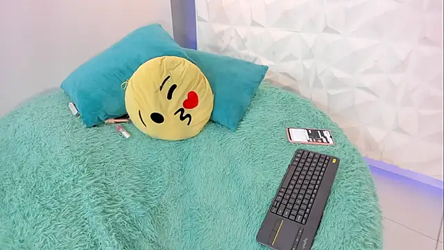 KittyVelve online show from March 2026 12:20:02 PM