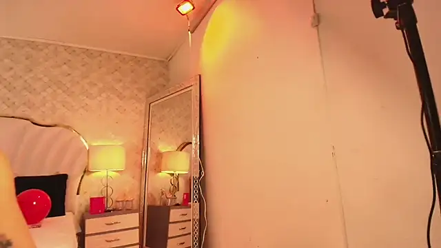 KatyaJackson online show from April 2026 02:20:01 PM