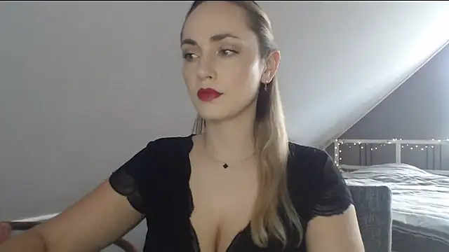 Snapshot of ScarlettSensitive chatting on June 2026 06:24:01 AM ScarlettSensitive online show from June 2026 06:24:01 AM