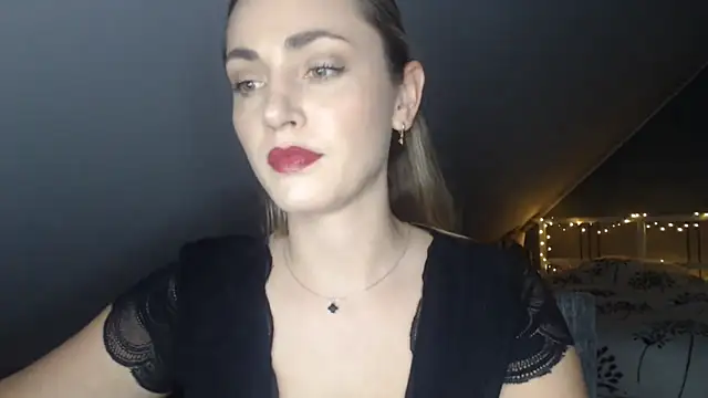 Snapshot of ScarlettSensitive chatting on May 2026 02:23:01 PM ScarlettSensitive online show from May 2026 02:23:01 PM