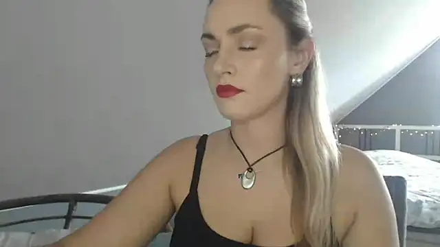 ScarlettSensitive online show from June 2026 02:23:01 PM