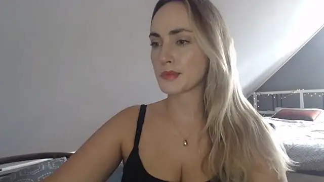 ScarlettSensitive online show from July 2026 02:19:01 PM