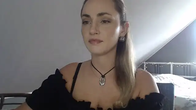 Snapshot of ScarlettSensitive chatting on June 2026 02:39:02 PM ScarlettSensitive online show from June 2026 02:39:02 PM