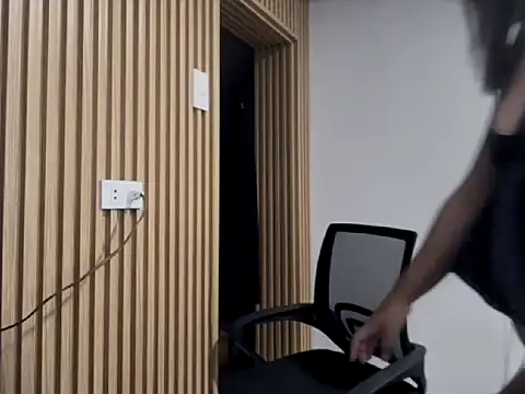  georgiax  online show from April 2026 08:21:01 PM